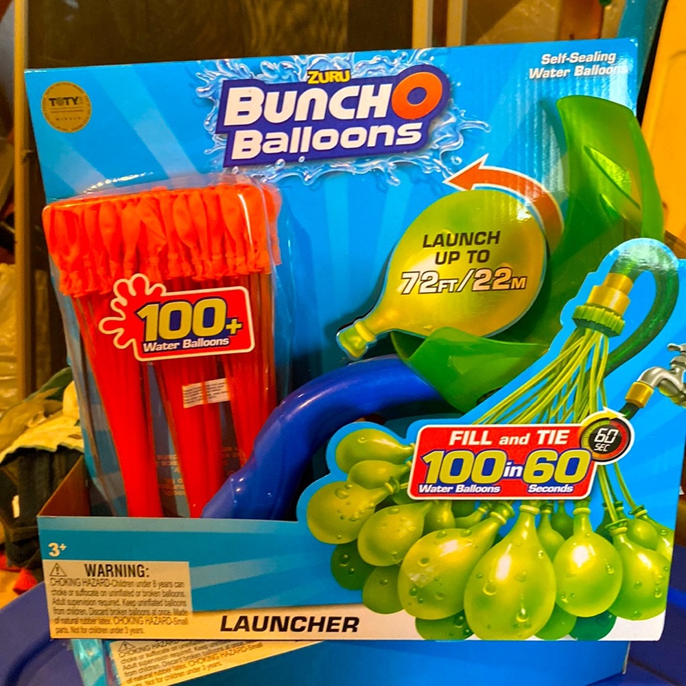 Zuro Buncho Water Balloon Launcher brand new never opened